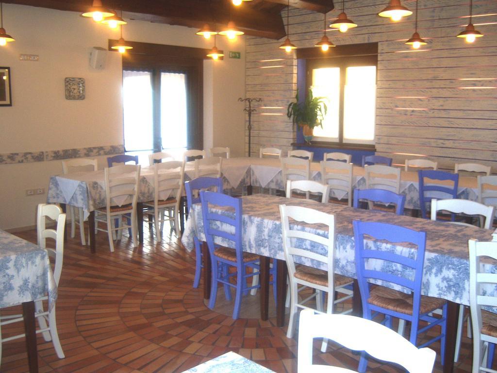 Agriturismo Lo Sgorzolo Pergola Luaran gambar